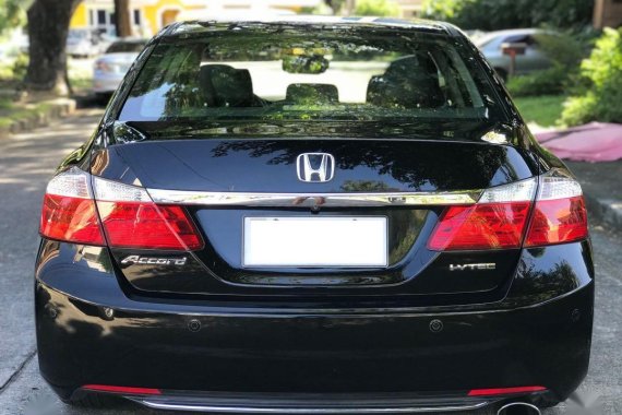 Selling Black Honda Accord 2015  in Muntinlupa