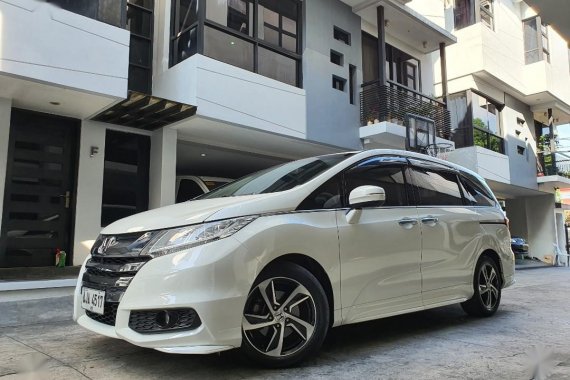 White Honda Odyssey 2016 for sale in Quezon