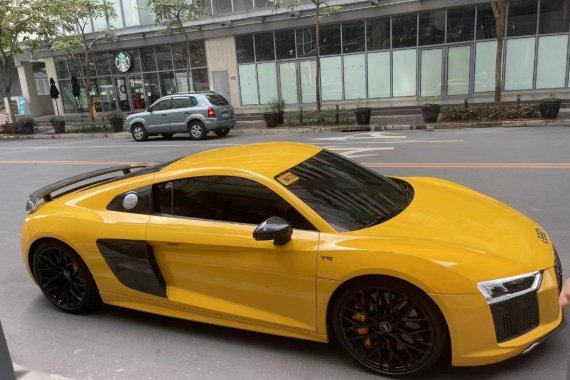 Yellow Audi R8 2018 for sale in Makati 