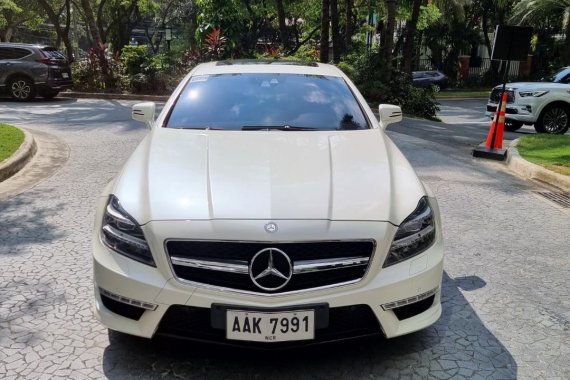 Sell White 2014 Mercedes - Benz CLS63 in Makati