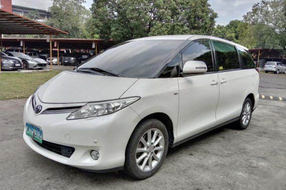 Selling Pearl White Toyota Previa 2014 in Pasig