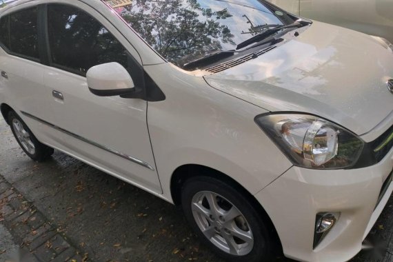 Selling White Toyota Wigo 2017 in General Trias