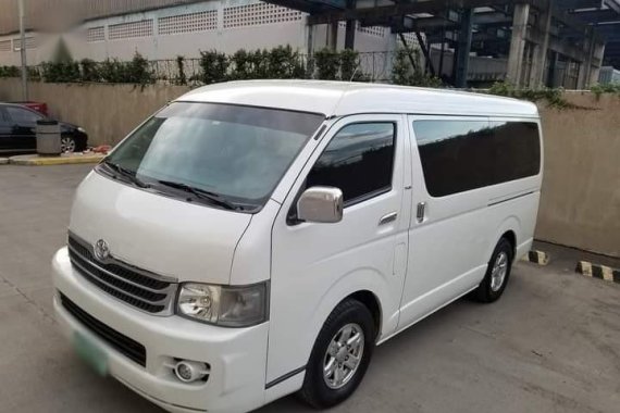 Pearl White Toyota Hiace Super Grandia 2008 for sale