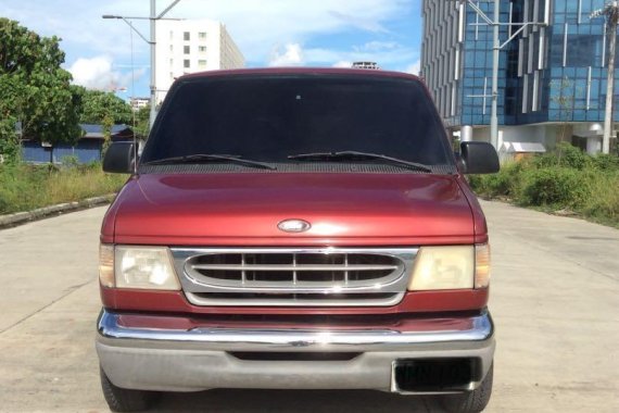 Red Ford Chateau 2000 for sale in Davao