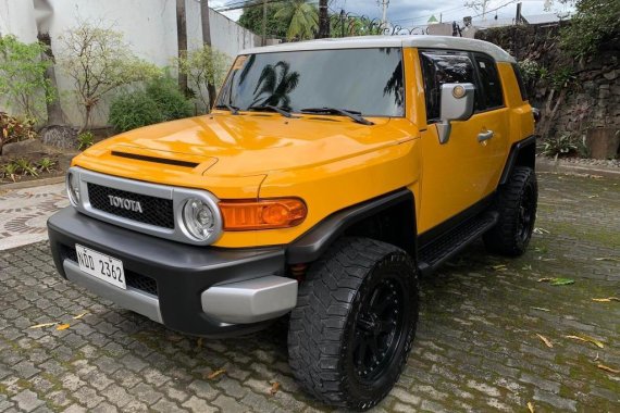 Selling Yellow Toyota FJ Cruiser 2017 in Quezon