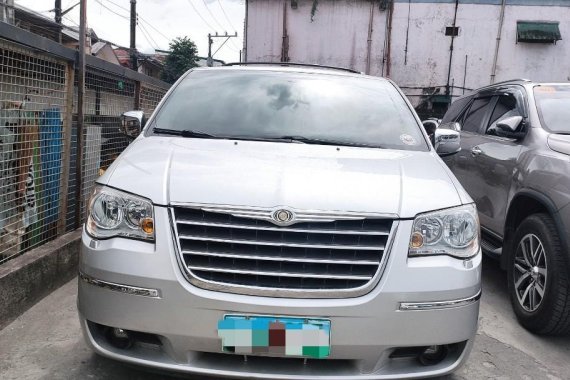 Sell Silver 2011 Chrysler Town And Country in Pasay