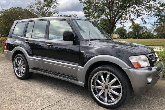 Black Mitsubishi Pajero 2004 for sale in Valenzuela