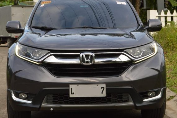Selling Grey Honda Cr-V 2018 in Manila