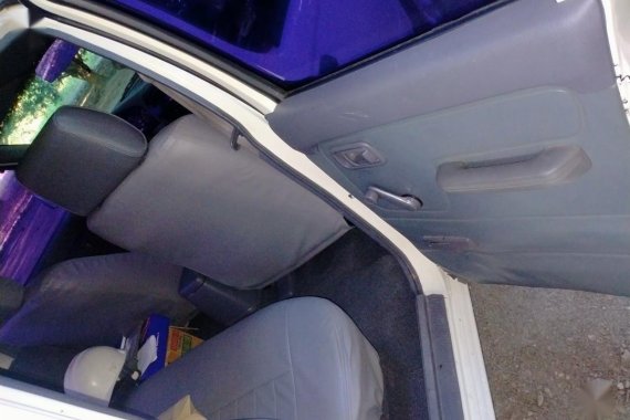 White Nissan Frontier 2003 for sale in San Fernando