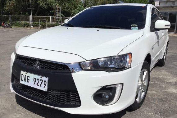 Pearl White Mitsubishi Lancer 2017 for sale in Lucena