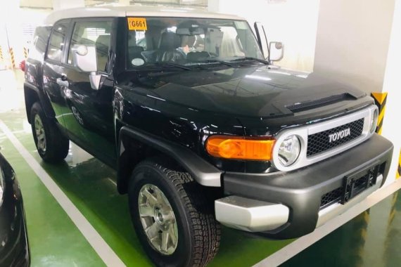 Selling Black Toyota FJ Cruiser 2020 in Manila