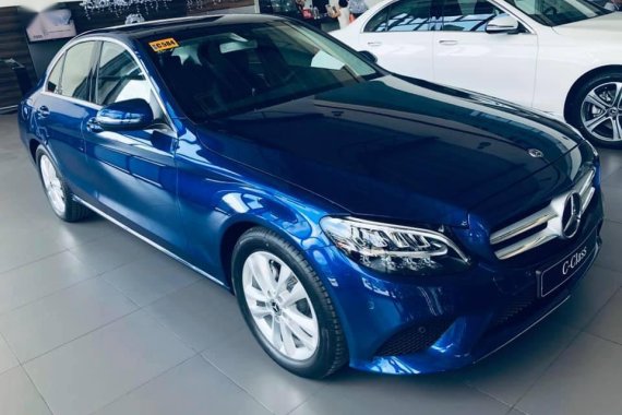 Selling Blue Mercedes Benz C-class 2020 in Manila