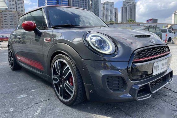 Selling Silver Mini Cooper 2019 in Pasig