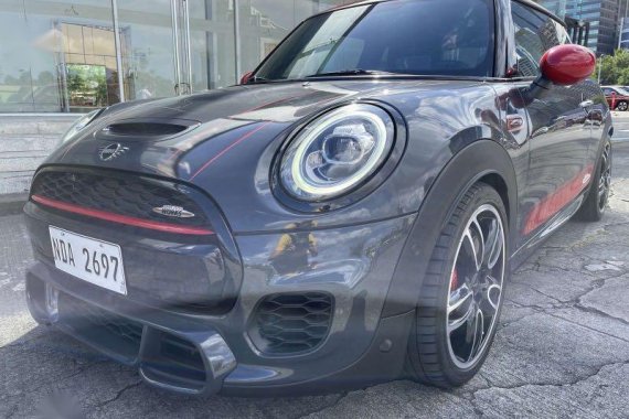 Selling Silver Mini Cooper 2019 in Pasig