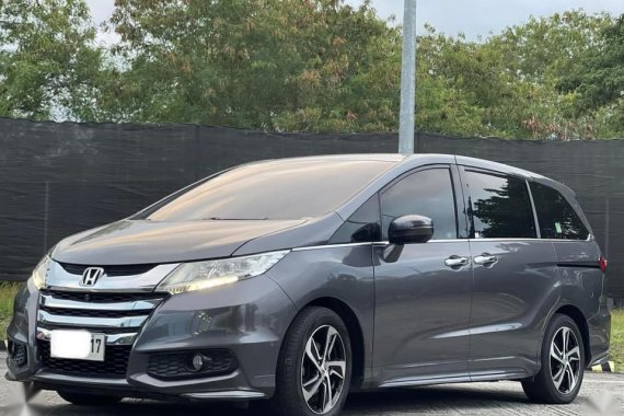 Selling Silver Honda Odyssey 2017 in Las Piñas