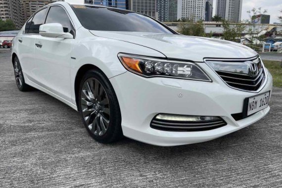 Selling Pearl White Honda Legend 2018 in Pasig