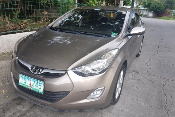 Silver Hyundai Elantra 2012 for sale in Muntinlupa 