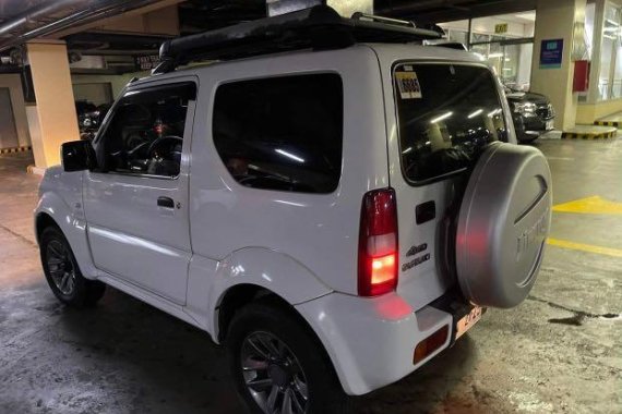 Selling Pearl White Suzuki Jimny 2016 in Manila