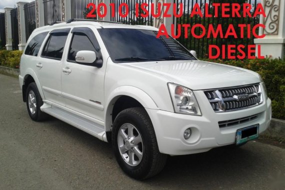 Selling White Isuzu Alterra 2010 in Cebu 
