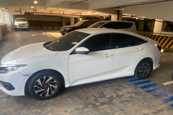 Pearlwhite Honda Civic 2018 for sale in Muntinlupa