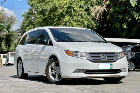 White Honda Odyssey 2011 for sale in Automatic