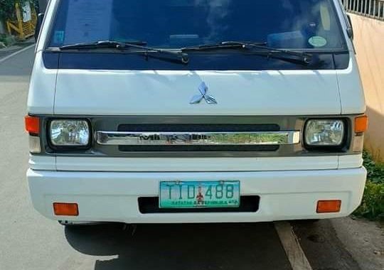 Sell White 2011 Mitsubishi L300 in Dagupan