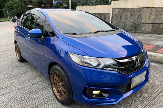 Selling Blue Honda Jazz 2019 in Manila
