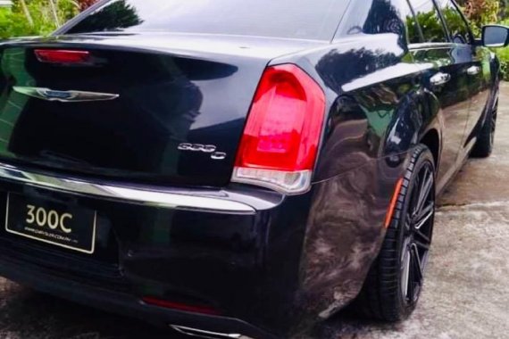 Grey Chrysler 300c 2015 for sale 