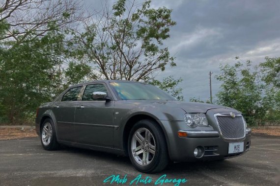 Silver Chrysler 300c 2006 for sale in San Fernando