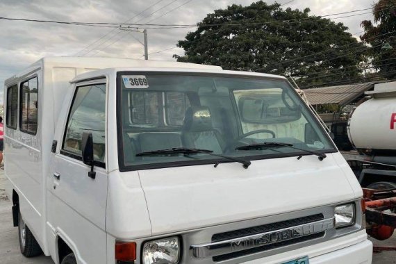 White Mitsubishi L300 2010 for sale in San Fernando