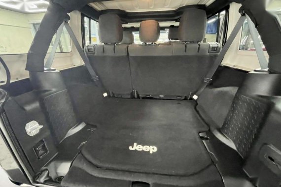 Sell Black 2017 Jeep Wrangler in Angeles