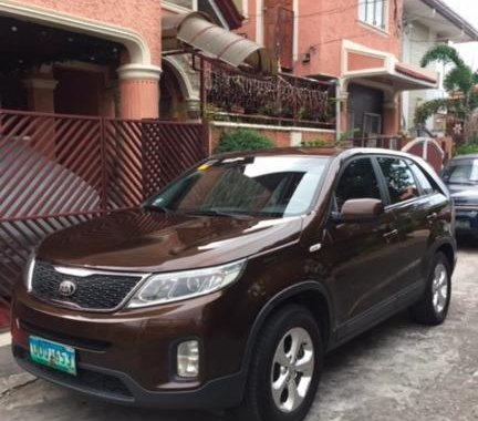 Brown Kia Sorento 2014 for sale in Automatic