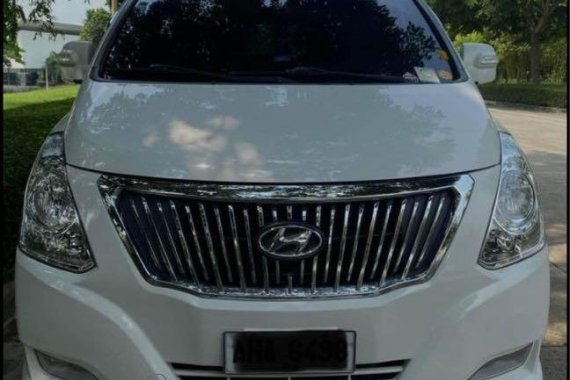 Pearl White Hyundai Starex 2015 for sale in Automatic