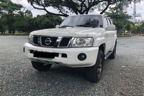 Selling White Nissan Patrol Super Safari 2011 in Quezon
