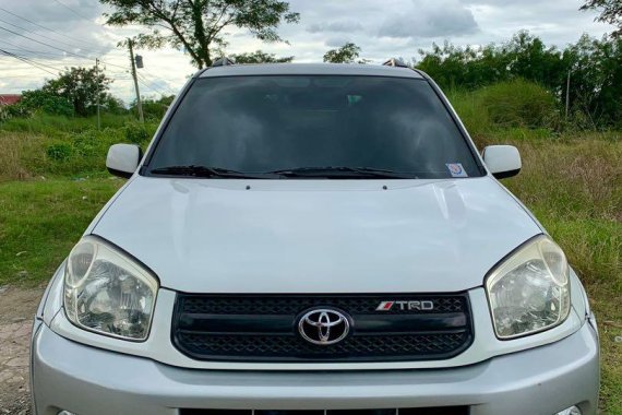 Pearl White Toyota Rav4 2004 for sale in Parañaque