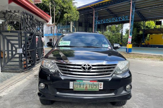 Selling Black Toyota Fortuner 2012 in Imus