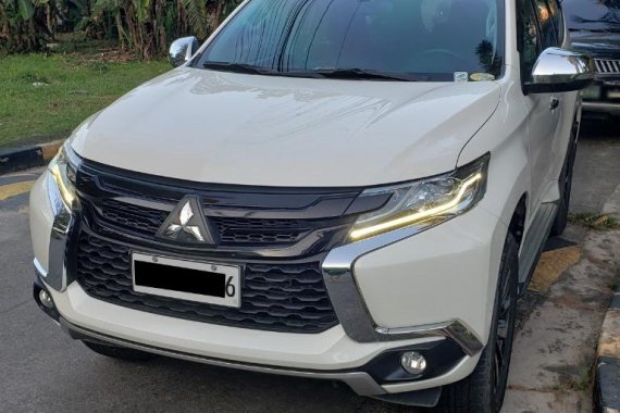 Pearl White Mitsubishi Montero Sport 2018 for sale in Quezon