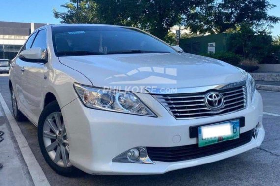 RUSH sale! White 2012 Toyota Camry 2.5V Automatic Gas and very low mileage