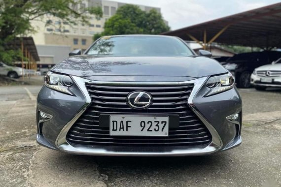 Silver Lexus ES350 2017 for sale in Pasig 