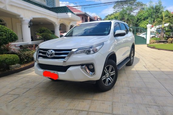 Pearl White Toyota Fortuner 2019 for sale in Valenzuela