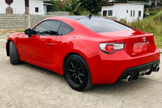 Selling Red Toyota 86 2014 in Santiago