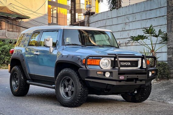 Blue Toyota FJ Cruiser 2016 for sale in Taytay