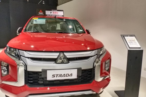 2022 Mitsubishi Strada GLS 2WD 2.4D AT