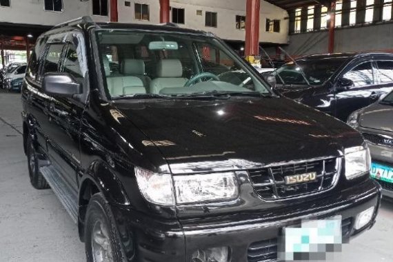 Selling Black Isuzu Crosswind 2003 in Quezon