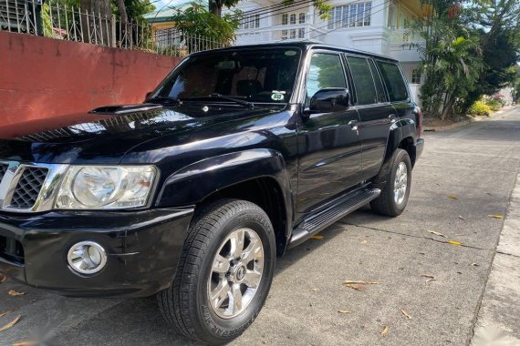 Selling Black Nissan Patrol Super Safari 2011 in Parañaque