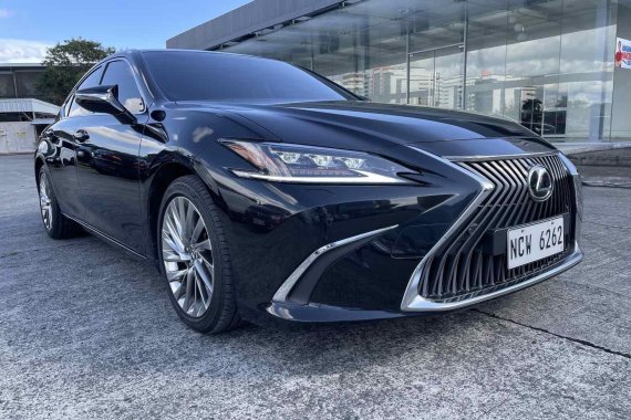 Black Lexus ES350 2018 for sale in Pasig 