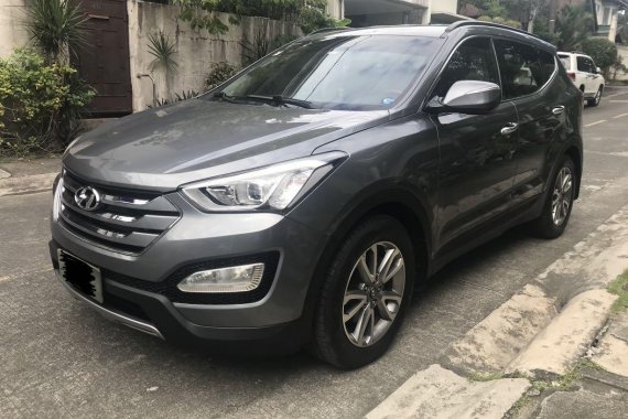 Grey Hyundai Santa Fe 2013 for sale in Malabon