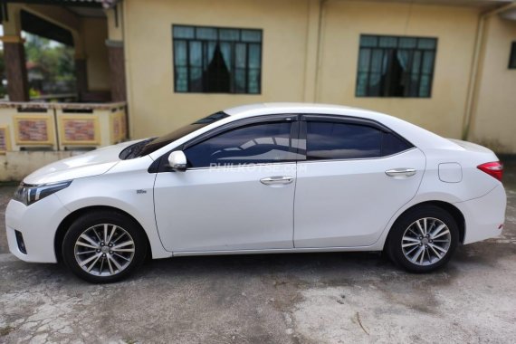 Toyota Corolla Altis 2015 V Variant 1.6 Automatic  Top of the Line 