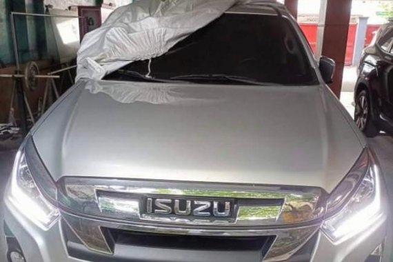 Selling Silver Isuzu D-Max 2020 in Manila