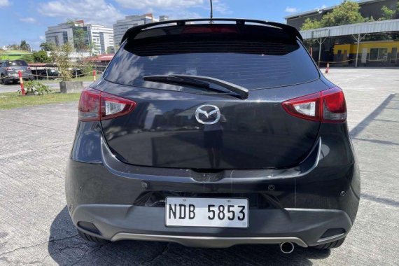 Selling Black Mazda 2 2016 in Pasig